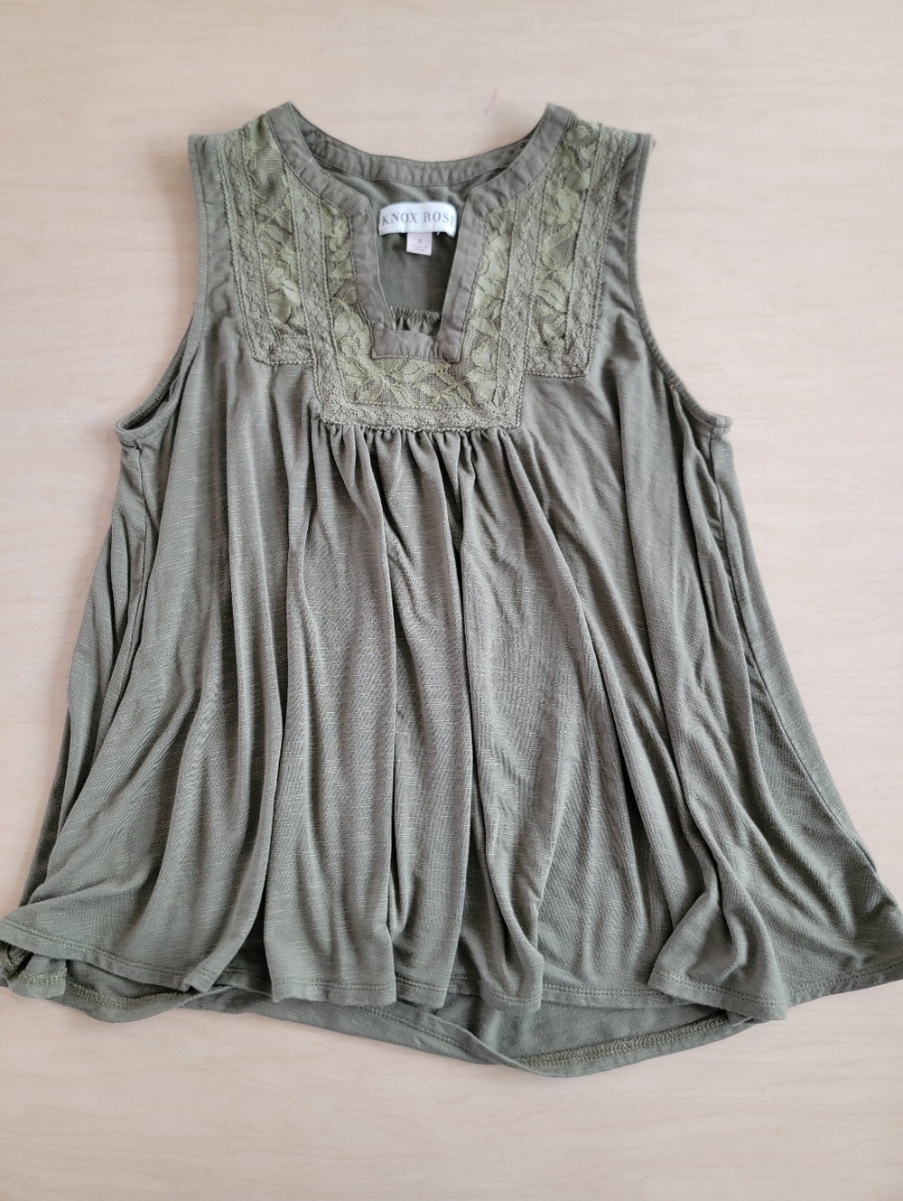 Knox Rose Olive Embroidered Yoke Sleeveless Top Small